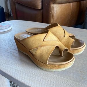 Size 6 Kork Ease Wedges